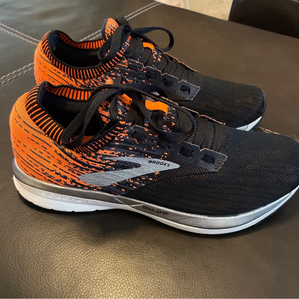 🔥🔥🔥Brooks Ricochet Knit DNA Amp Black & Orange Running Shoes Sz 10